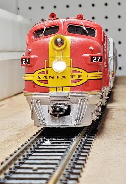 ATSF War Bonnet F unit