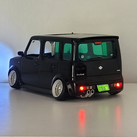 Fujimi Nissan Cube Model with LED Lighting Setup