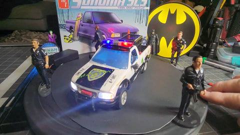 Gotham City Police K-9 Patrol Truck-2