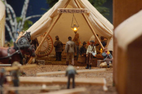 HO-Scale Deadwood Diorama