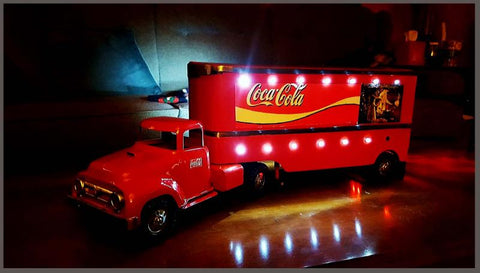 Christmas Coca-Cola truck
