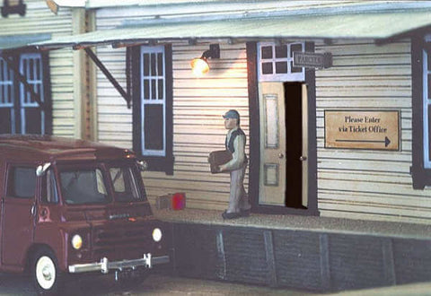 Station Parcels Office