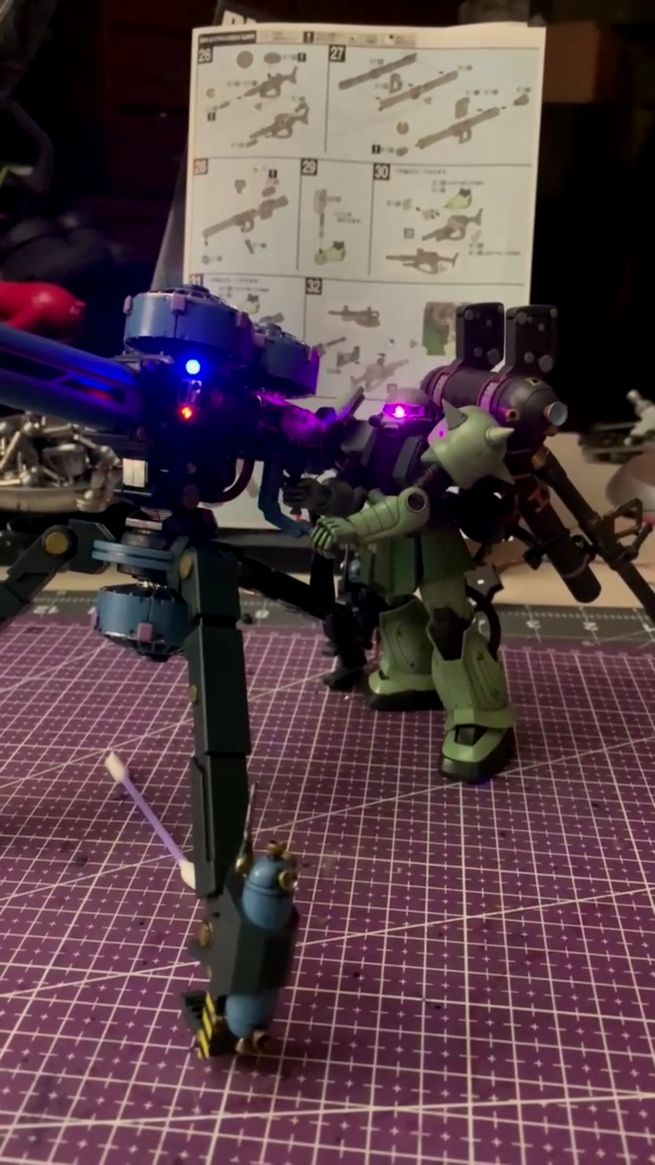 Big Gun Ready to Fire – Model with Dynamic LED Effects