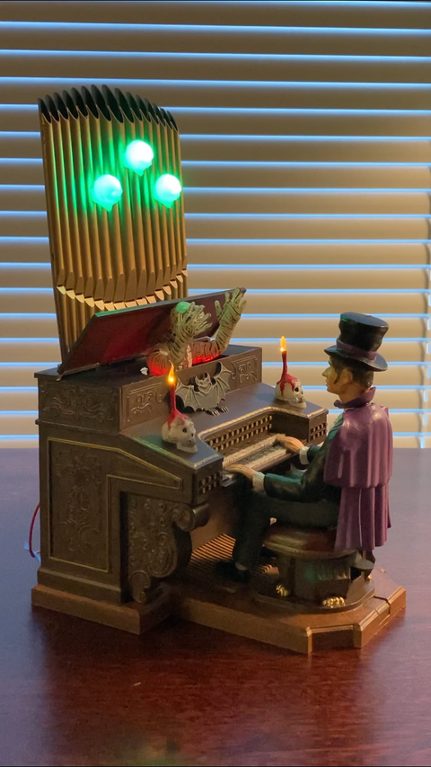 Haunted Mansion Organist