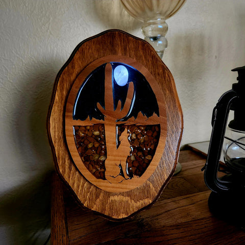 Scroll saw design with 3V LED installed