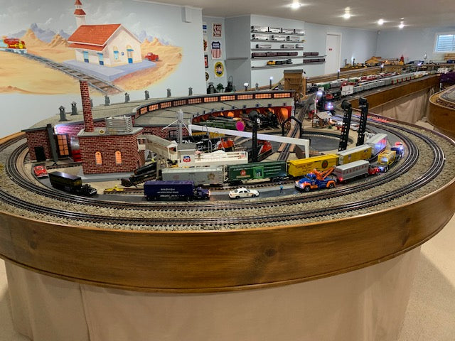 Trian Merging Layout Enhanced Train Layout with Model Builder | Evan Designs