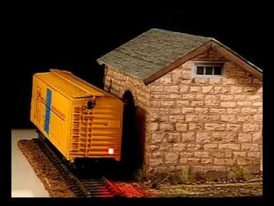Flashing End of Train Beacon for Model Trains simulates FRED
